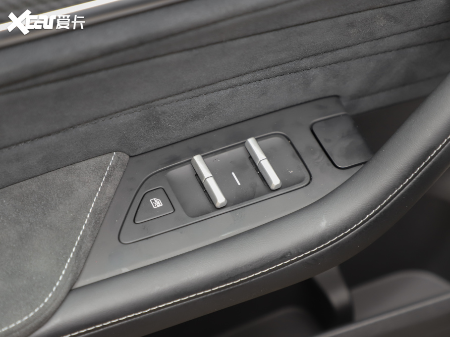 2024߸SCb 640 AWD Max