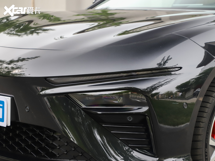 2024߸SCb 640 AWD Max