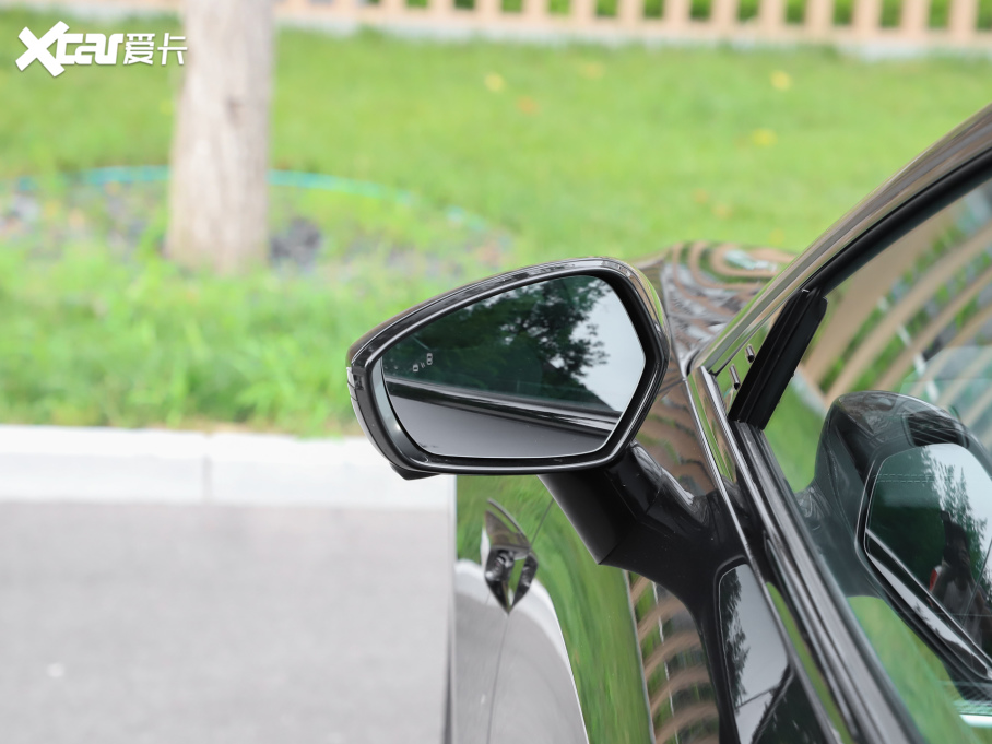 2024߸SCb 640 AWD Max