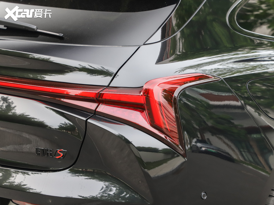 2024߸SCb 640 AWD Max