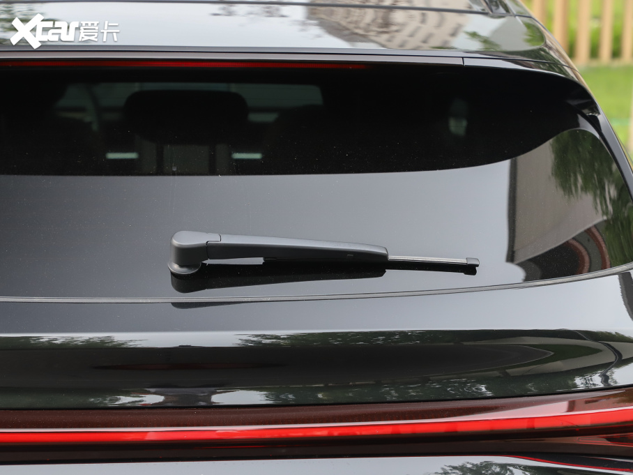 2024߸SCb 640 AWD Max