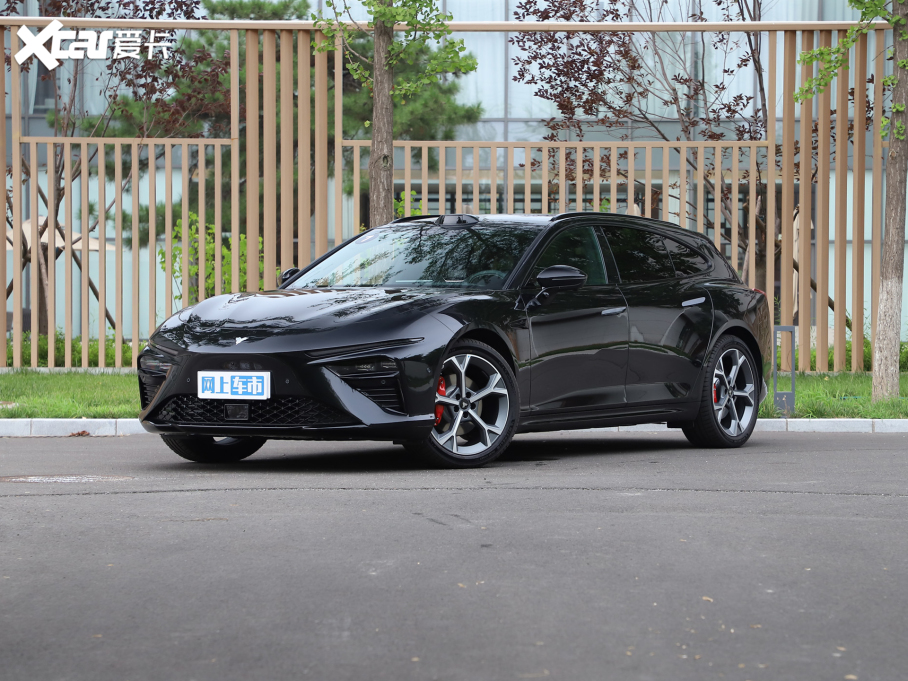 2024߸SCb 640 AWD Max