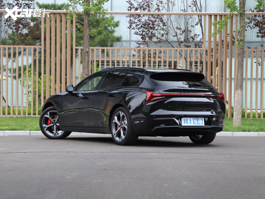 2024߸SCb 640 AWD Max