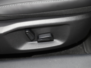 2024640 AWD Max g