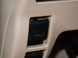 2018��2.0L �ք�(d��ng)������ ���g����