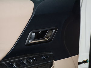 2018��2.0L �ք�(d��ng)������ ���g����