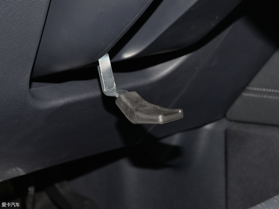 2018����RSEEK 5(ِ��5) 1.5T �Ԅ��I(l��ng)�ǰ�