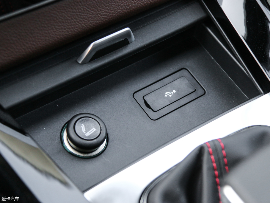 2018����RS70 1.5T �ԄӺ��A��