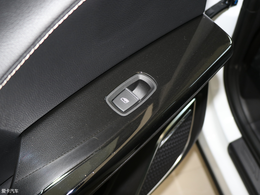 2018����RS70 1.5T �քӘ˜���