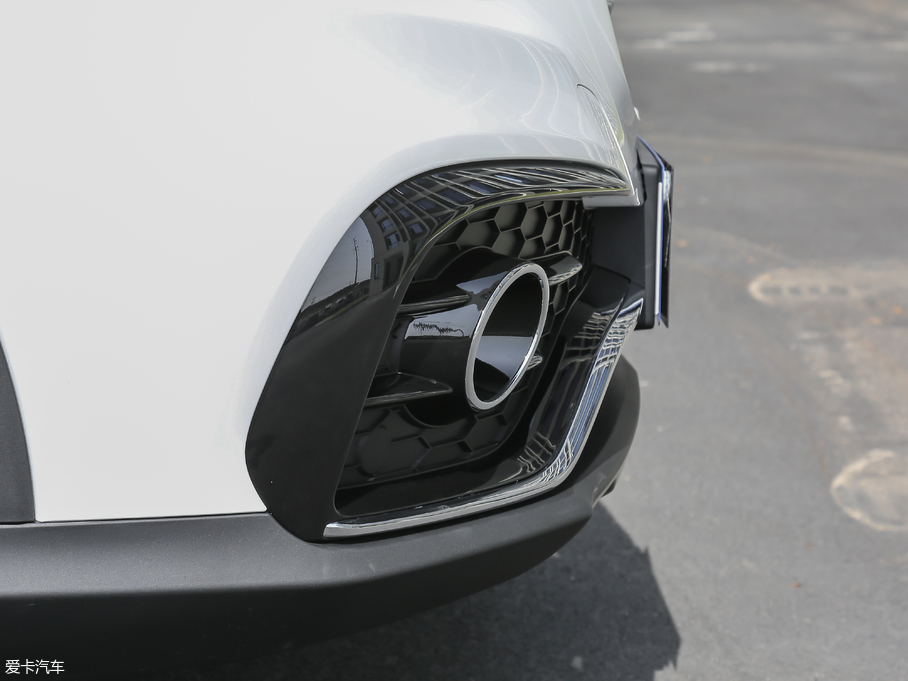 2018����RMEET 3(���D3) 1.5T CVT���A��