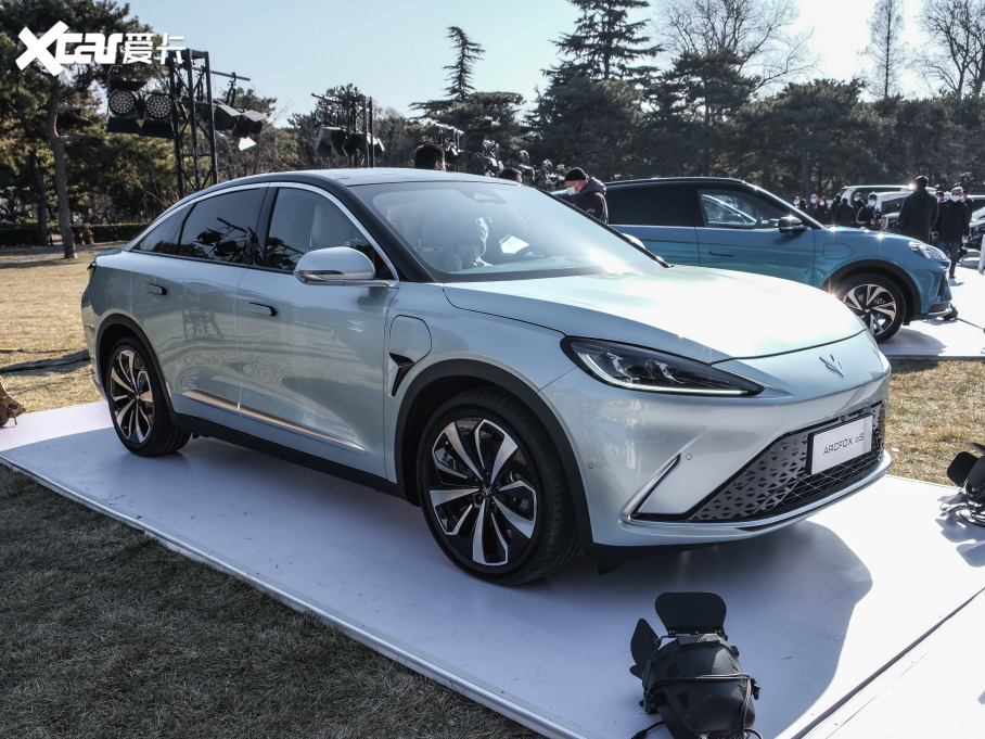 2021O S(ARCFOX S) ԇb܇