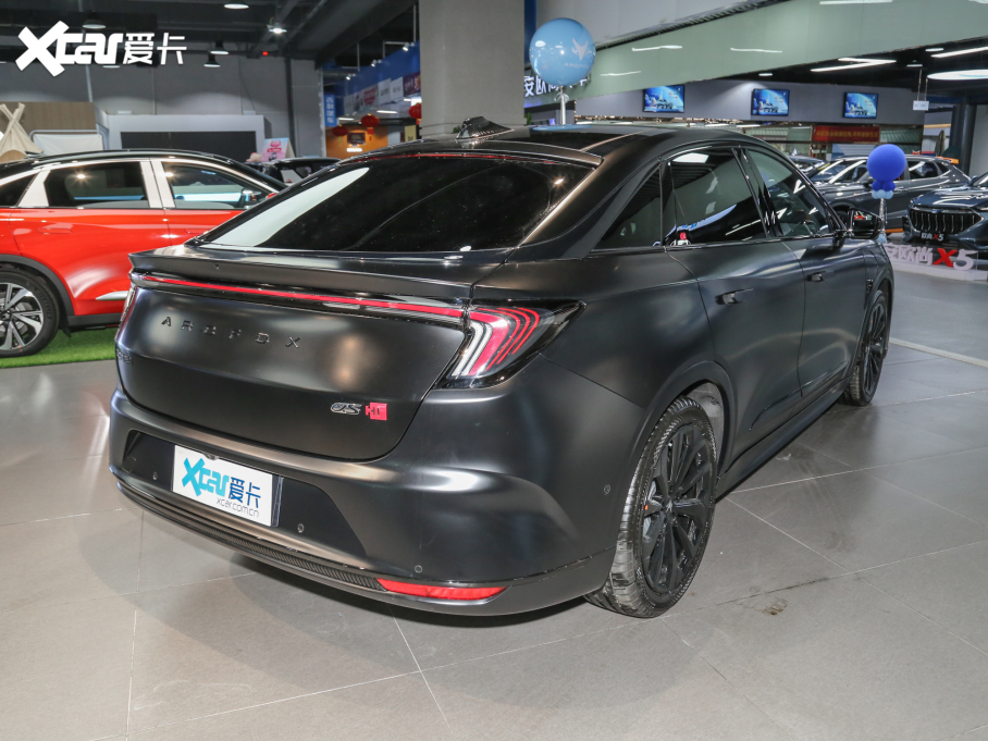 2022O S(ARCFOX S) HI A