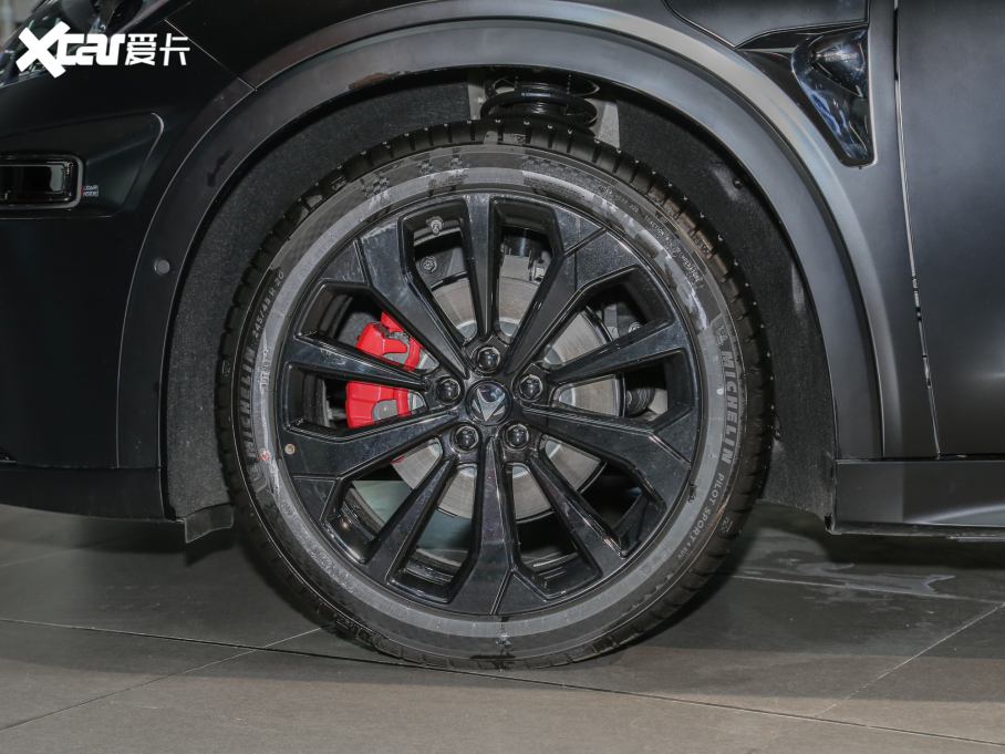 2022O S(ARCFOX S) HI A