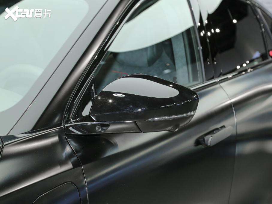 2022O S(ARCFOX S) HI A