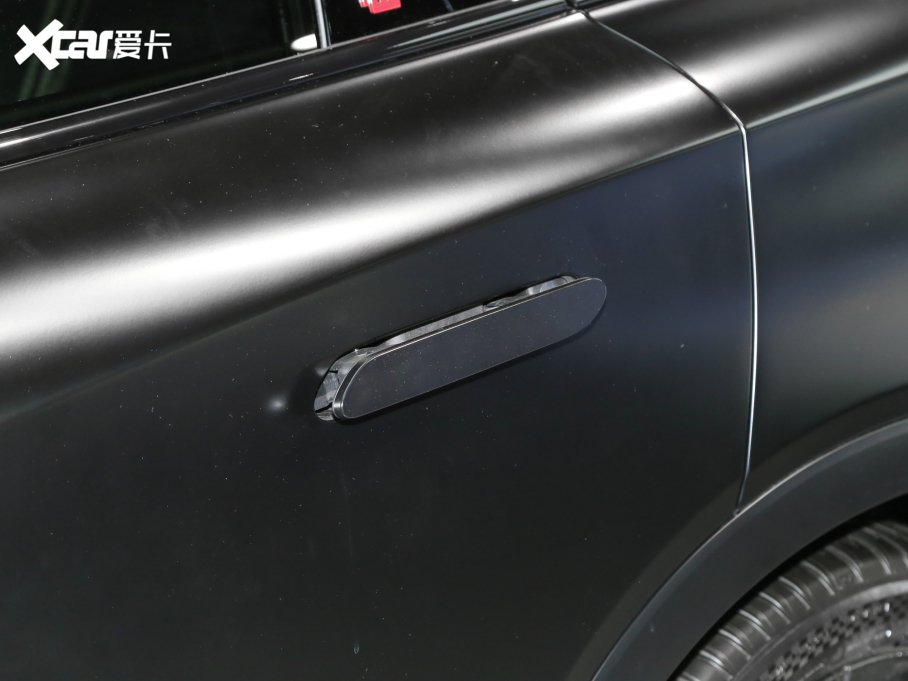 2022O S(ARCFOX S) HI A