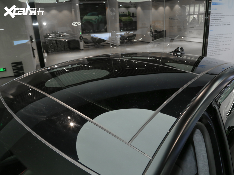 2022O S(ARCFOX S) HI A