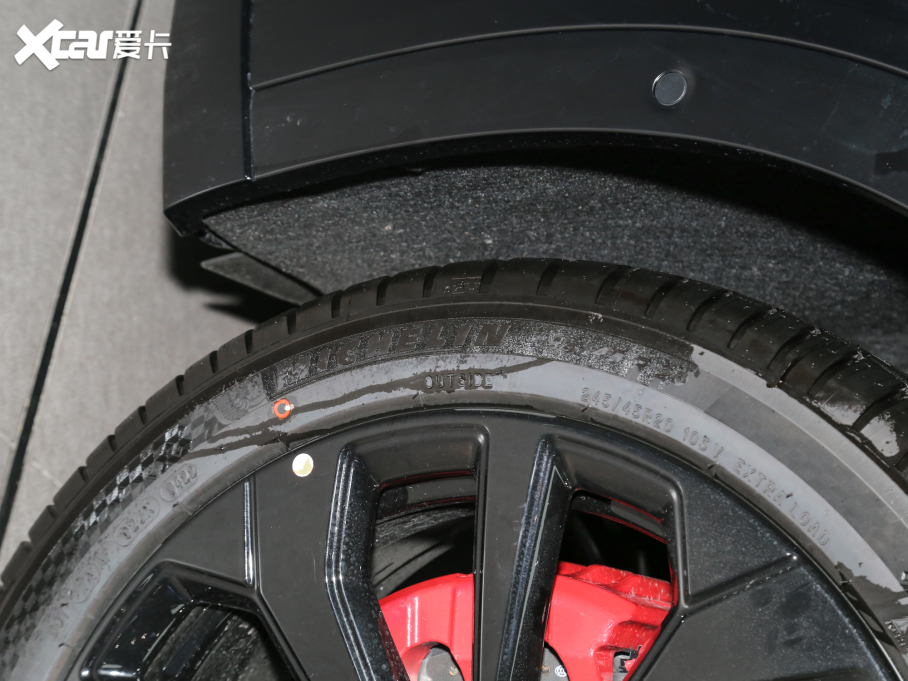 2022O S(ARCFOX S) HI A