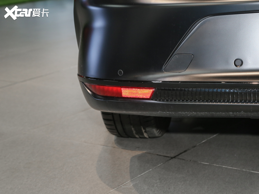 2022O S(ARCFOX S) HI A