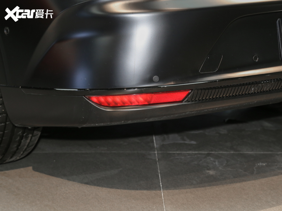 2022O S(ARCFOX S) HI A