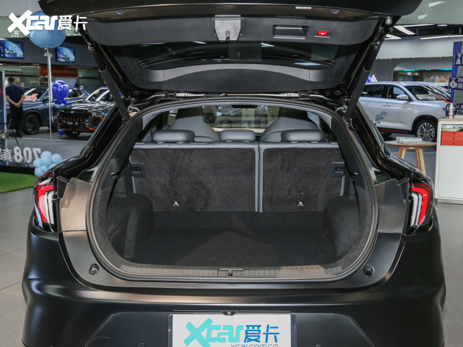 2022O S(ARCFOX S) HI A