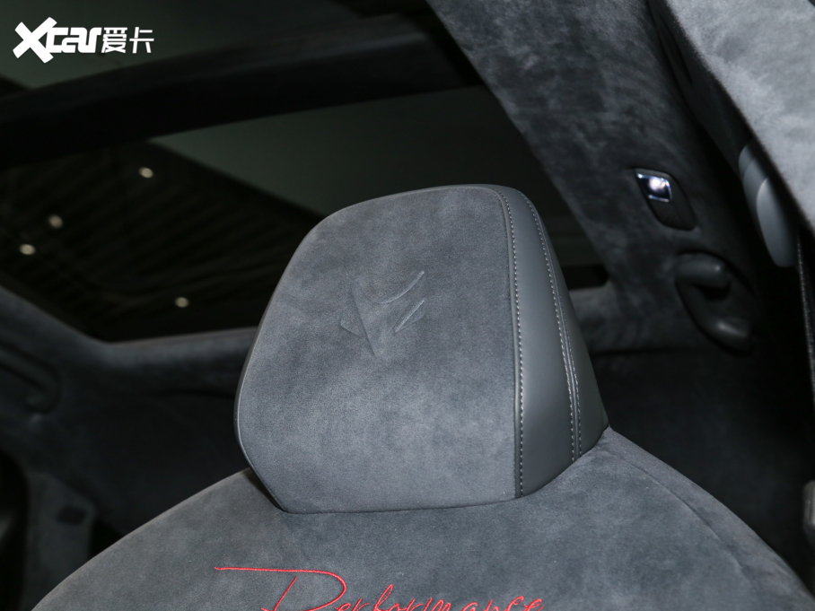 2022O S(ARCFOX S) HI A