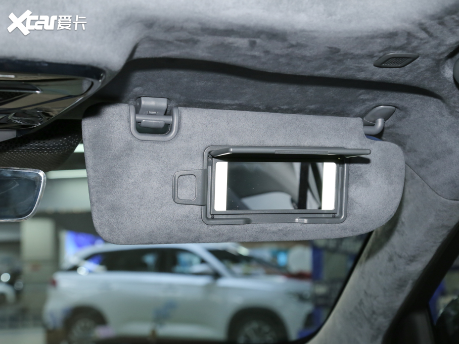 2022O S(ARCFOX S) HI A