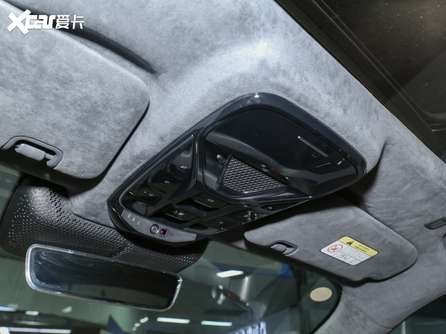 2022O S(ARCFOX S) HI A