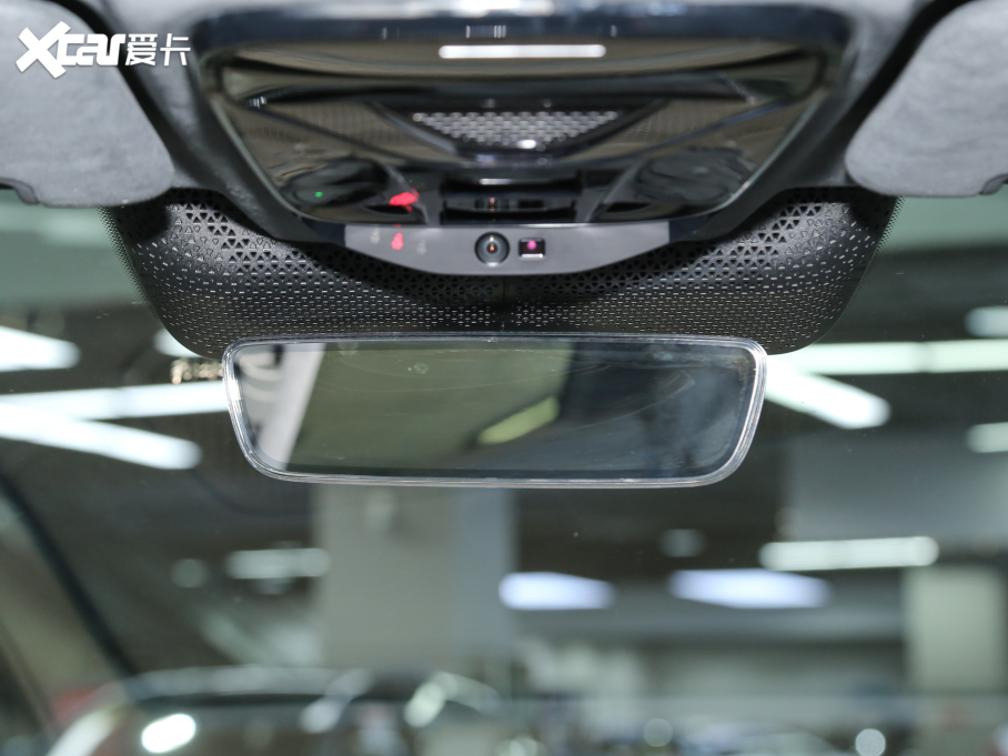 2022O S(ARCFOX S) HI A