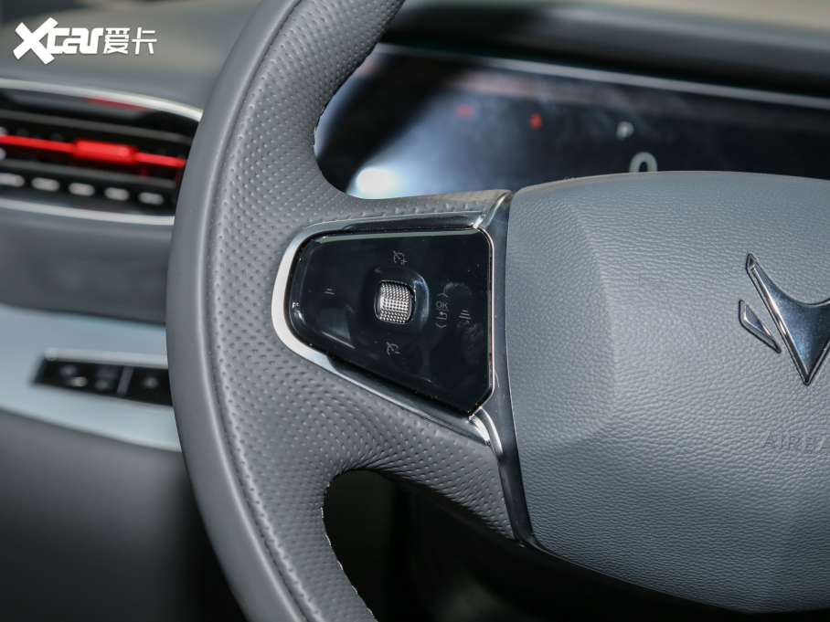 2022O S(ARCFOX S) HI A