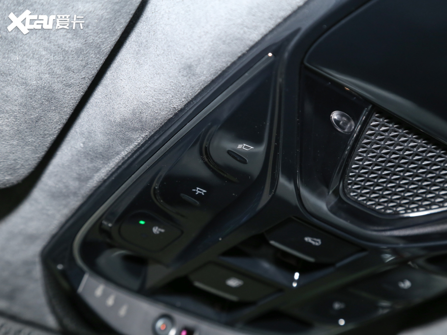 2022O S(ARCFOX S) HI A