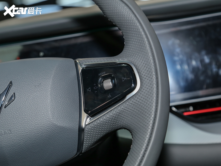 2022O S(ARCFOX S) HI A