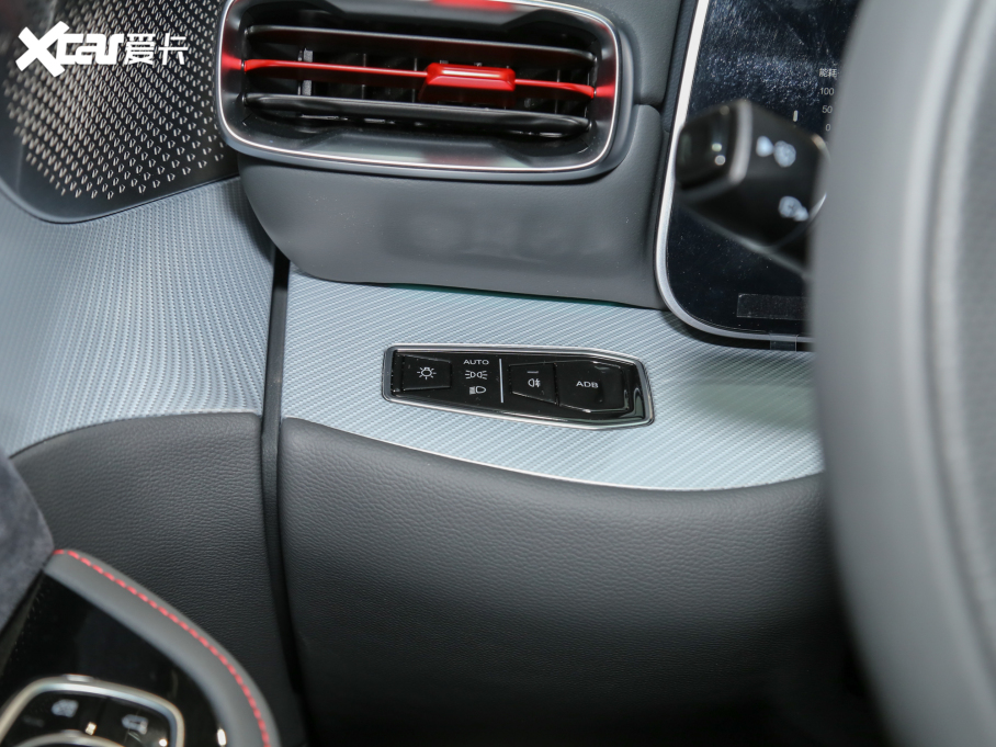 2022O S(ARCFOX S) HI A