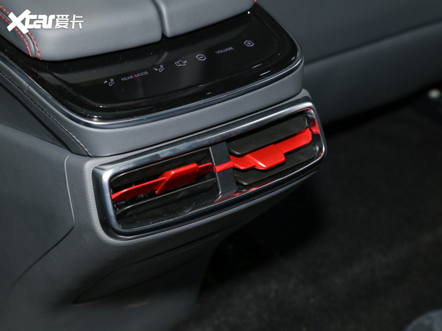 2022O S(ARCFOX S) HI A