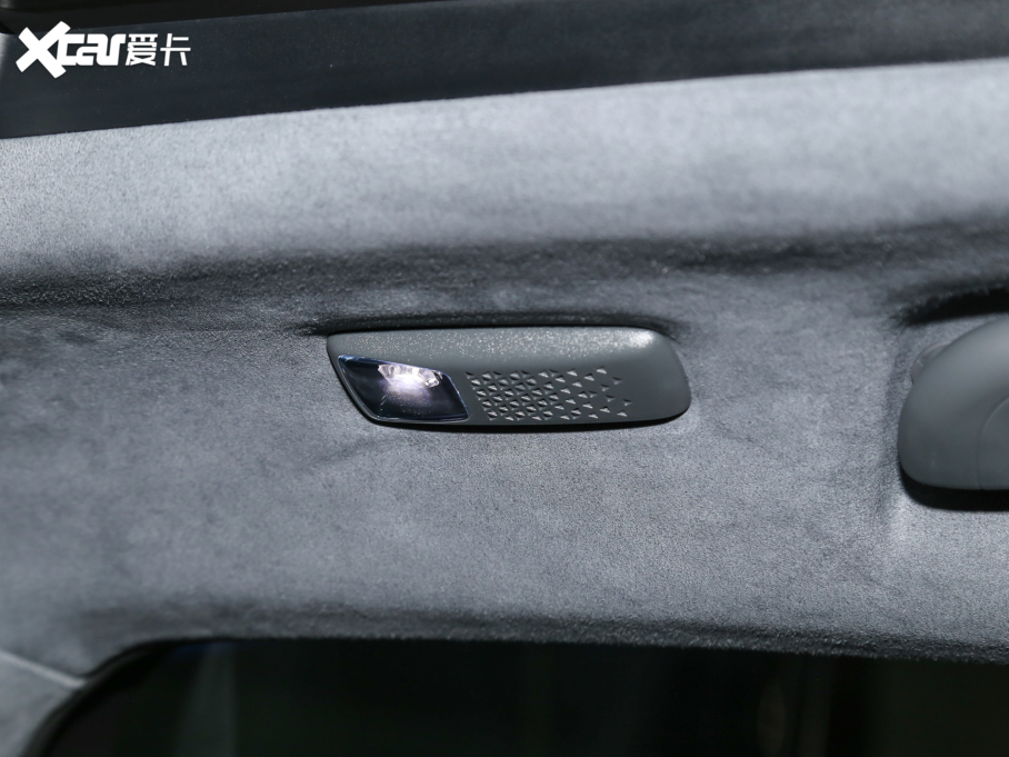 2022O S(ARCFOX S) HI A