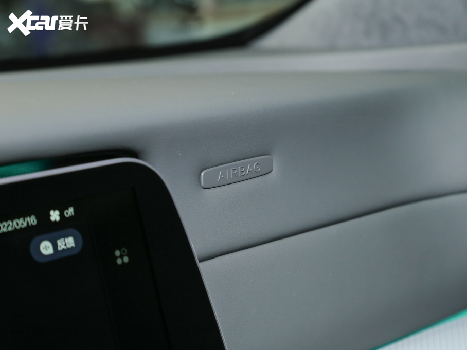 2022O S(ARCFOX S) HI A