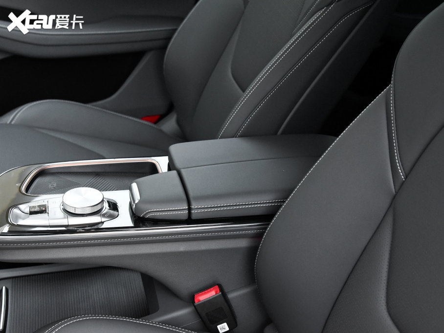 2022O S(ARCFOX S) 525S 175kW