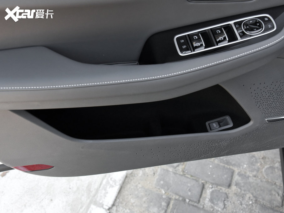 2022O S(ARCFOX S) 525S 175kW