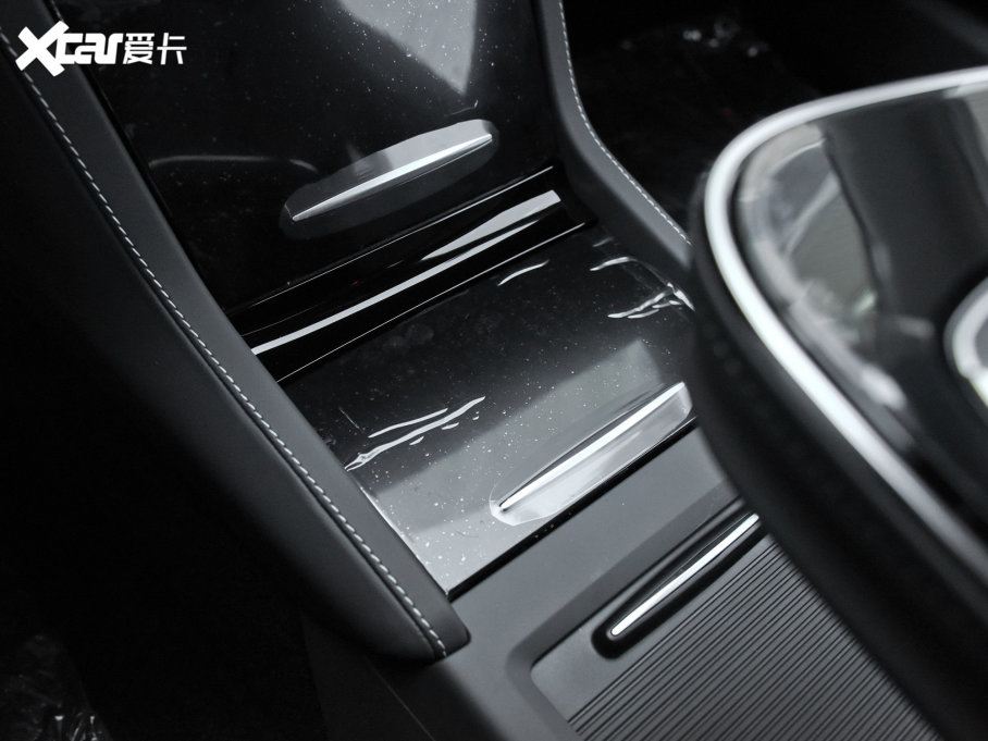 2022O S(ARCFOX S) 525S 175kW