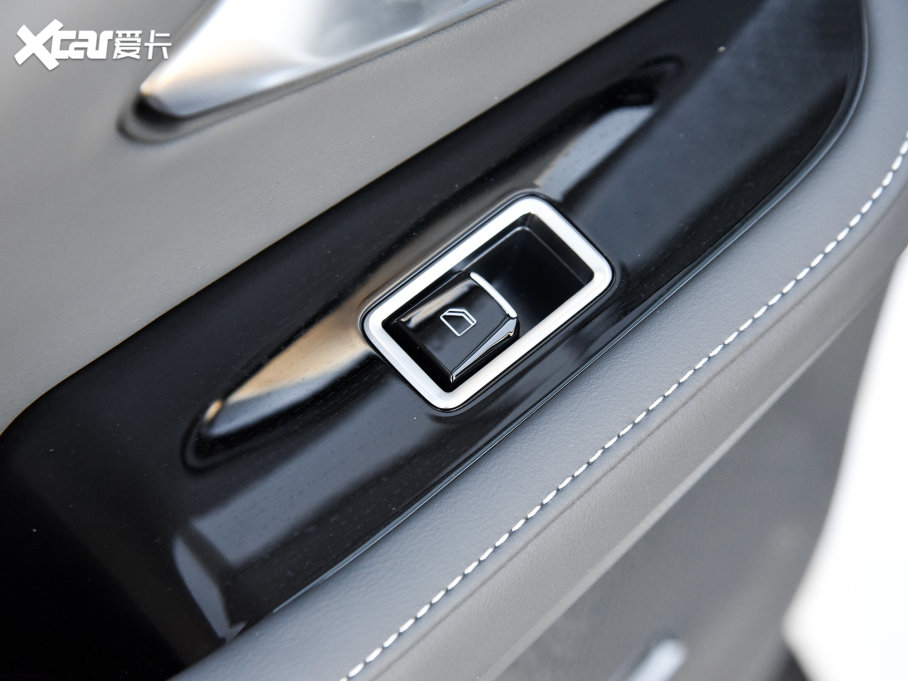 2022O S(ARCFOX S) 525S 175kW