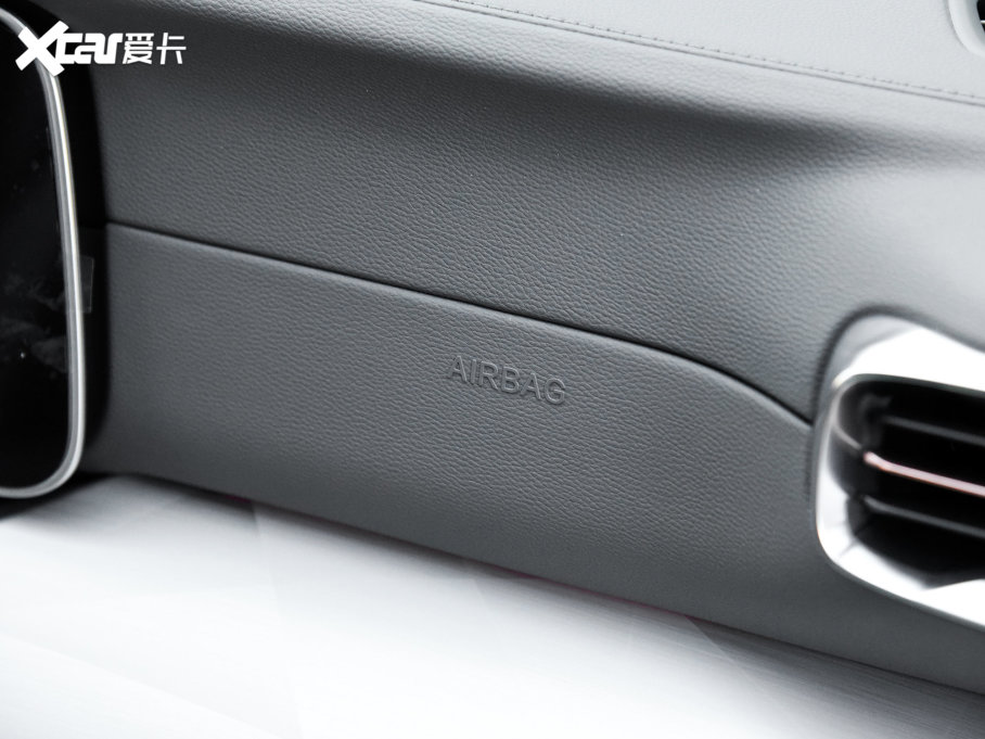 2022O S(ARCFOX S) 525S 175kW