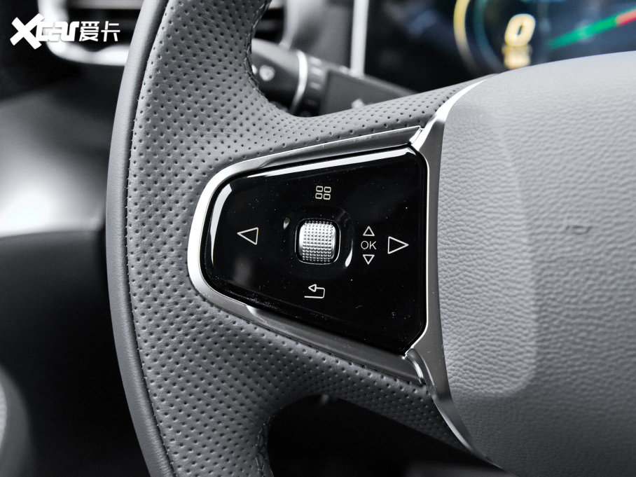 2022O S(ARCFOX S) 525S 175kW