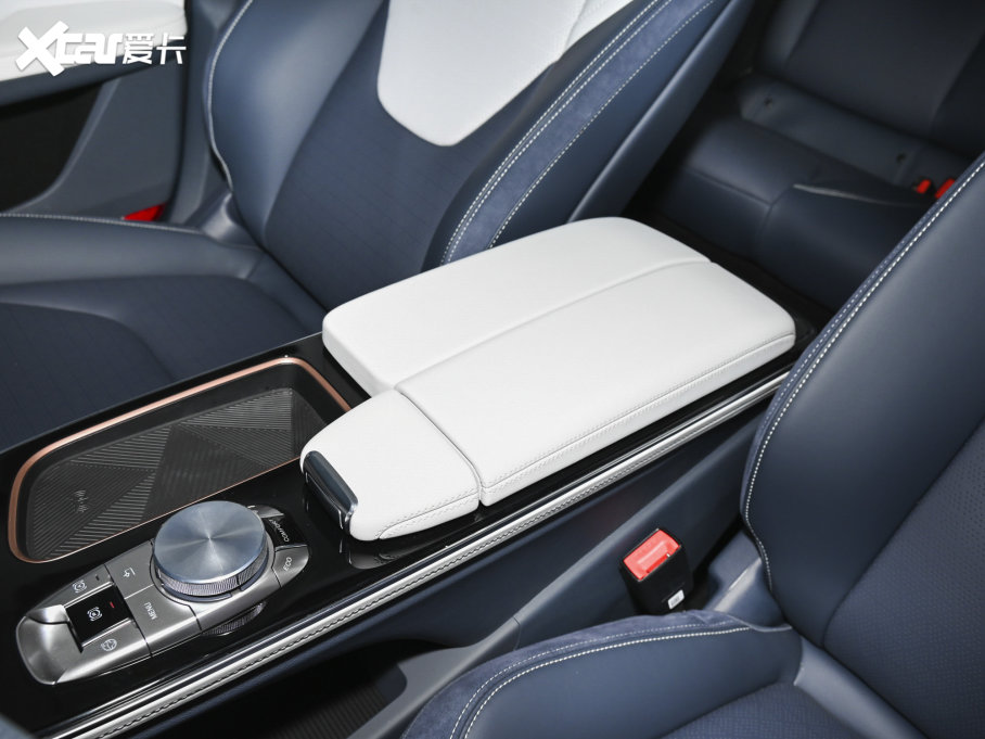 2021O S(ARCFOX S) 708S+ 175kW