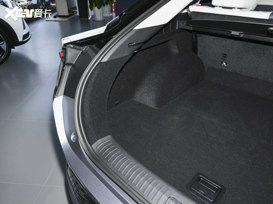 2021O S(ARCFOX S) 708S+ 175kW