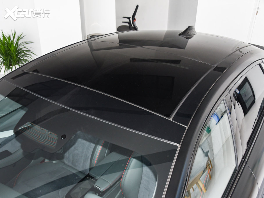 2022O S(ARCFOX S) HI MA