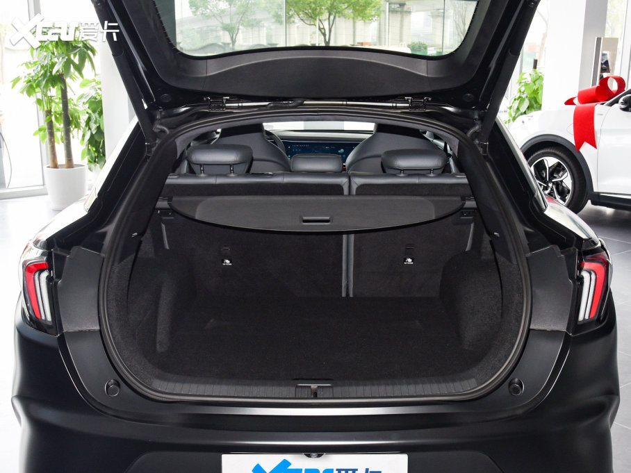 2022O S(ARCFOX S) HI MA