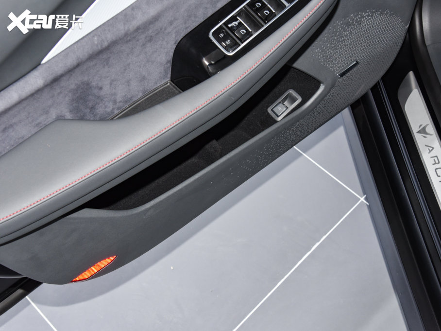 2022O S(ARCFOX S) HI MA