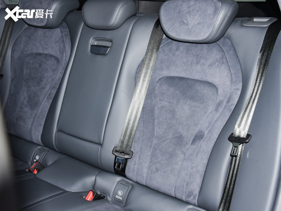 2022O S(ARCFOX S) HI M(jn)A