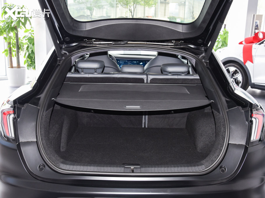 2022O S(ARCFOX S) HI M(jn)A