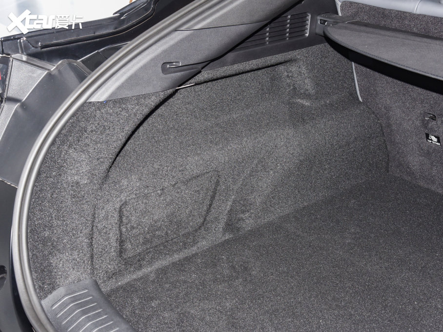 2022O S(ARCFOX S) HI MA