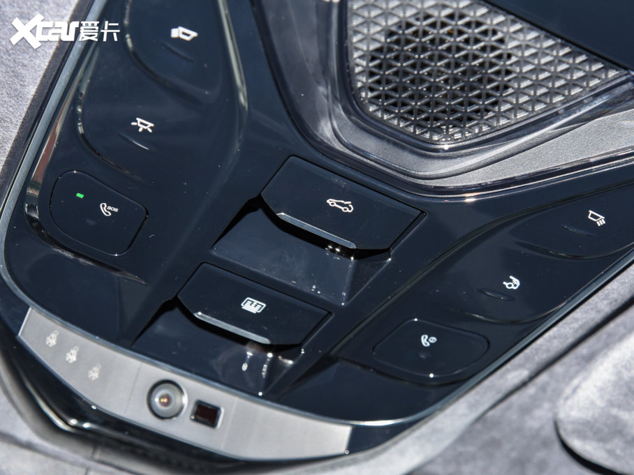 2022O S(ARCFOX S) HI MA